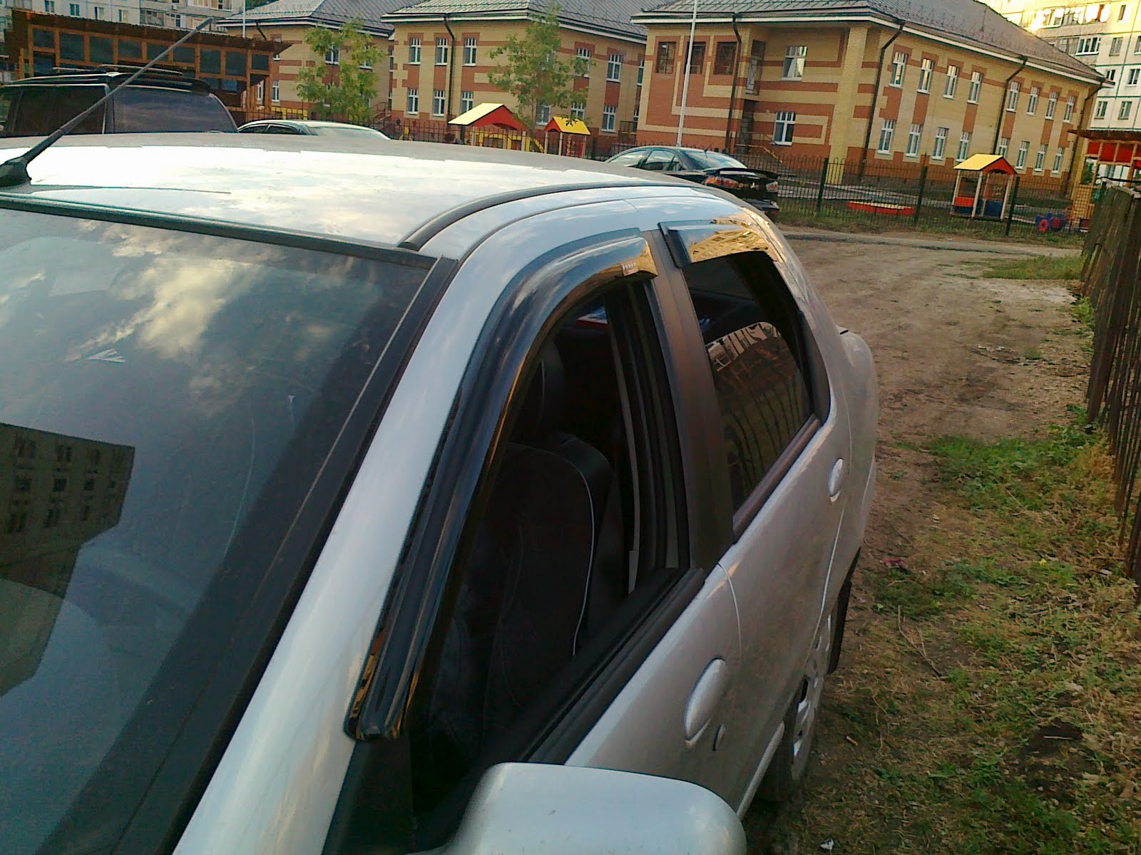 Fiat Albea с ветровиками, фото 9